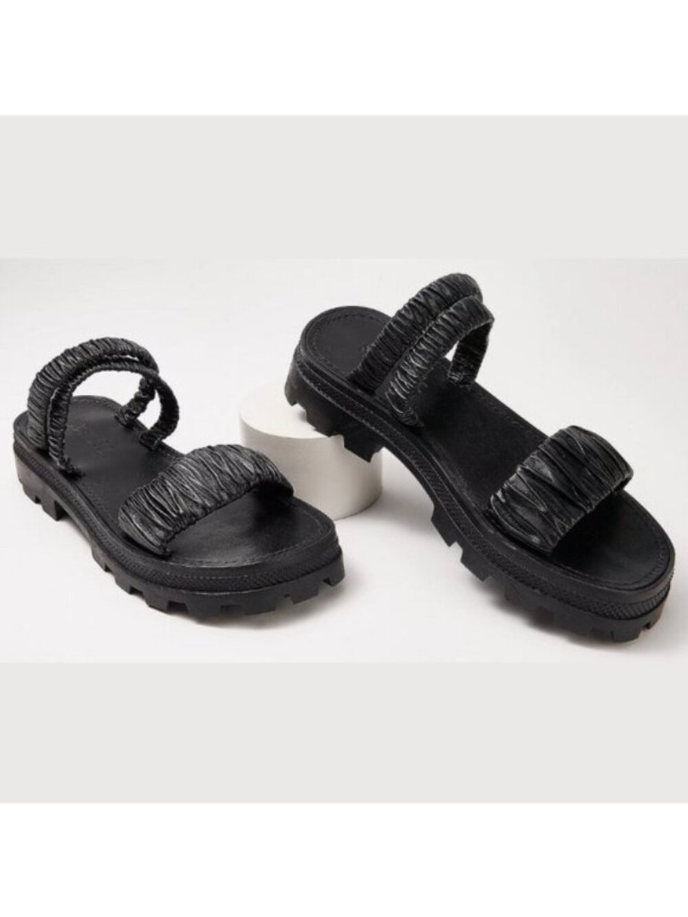 NWT Schutz Womens Lirah Sporty Black Leather Ruched Chunky Slide Sandals Size 6B